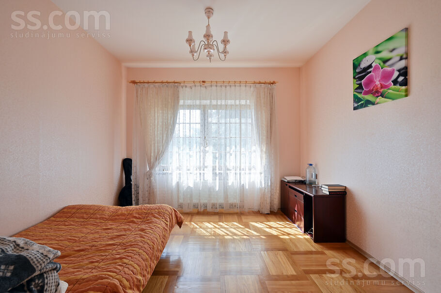 Dzenu iela 6, Kalngale, Rīgas rajons, Carnikavas nov. — maja