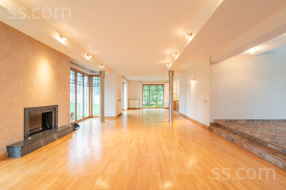 Parka iela 2, Jūrmala — maja