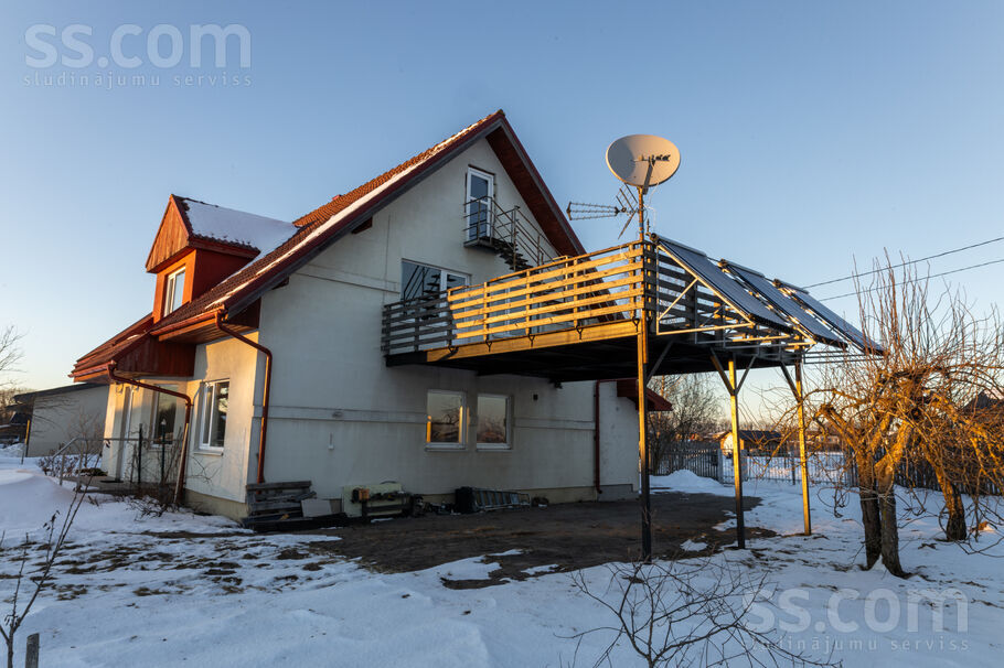 Griezes iela 10, Rīgas rajons, Sigulda — maja