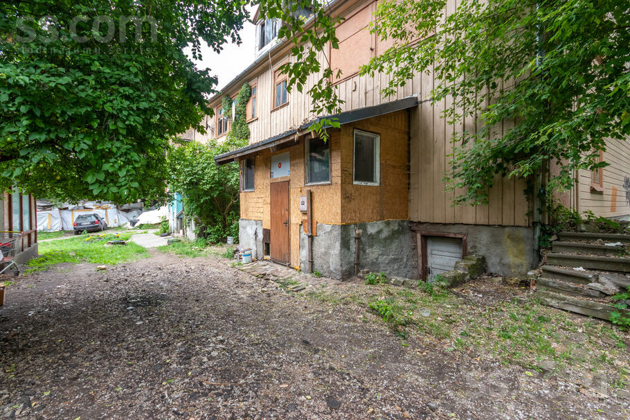 Latgales 99, Rīga — maja