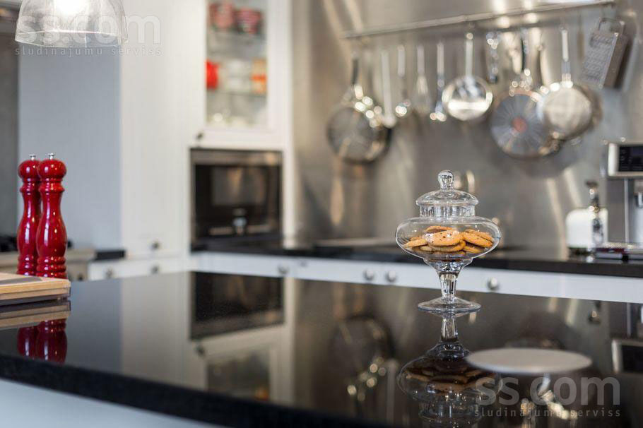 Tērbatas 38, Rīga — dzivoklis