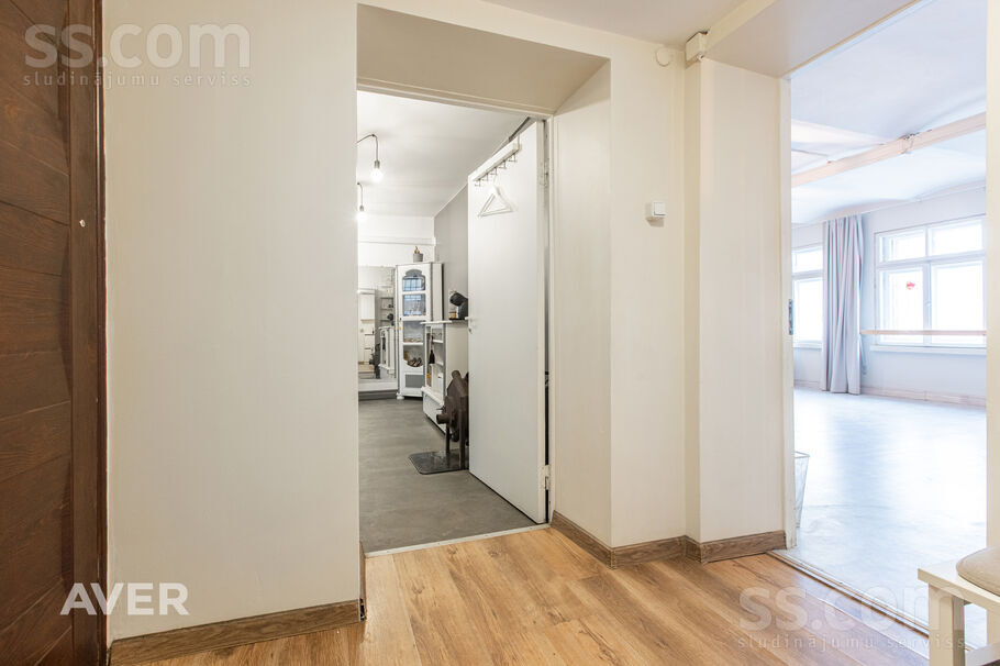 Krāsotāju 6, Rīga — birojs