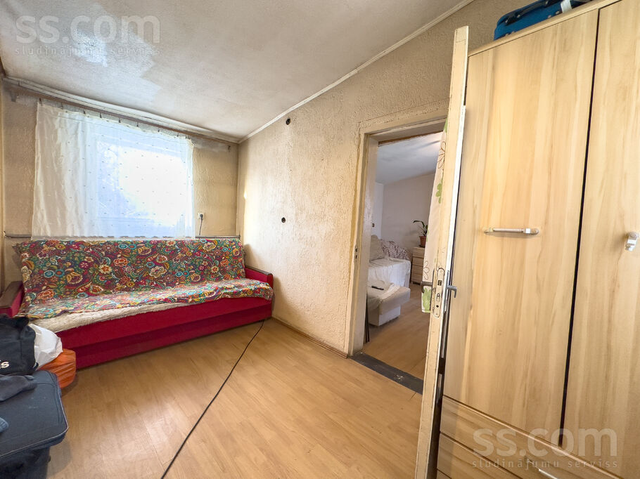 Dzintara iela 11, Engure, Tukums un raj., Engures pag. — maja