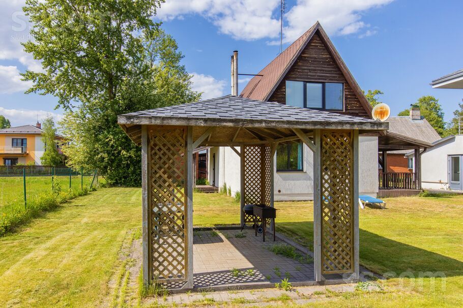 Jūras 10, Ragaciems, Tukums un raj. — maja