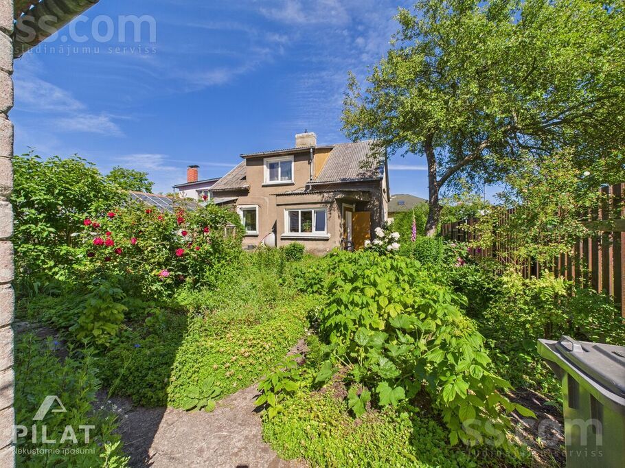 Egļu iela 30, Liepāja un raj., Liepāja — maja