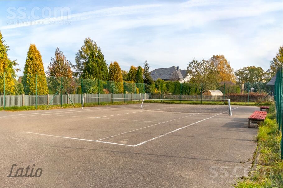 Ošu 20, Mežāres, Babītes pag. — maja