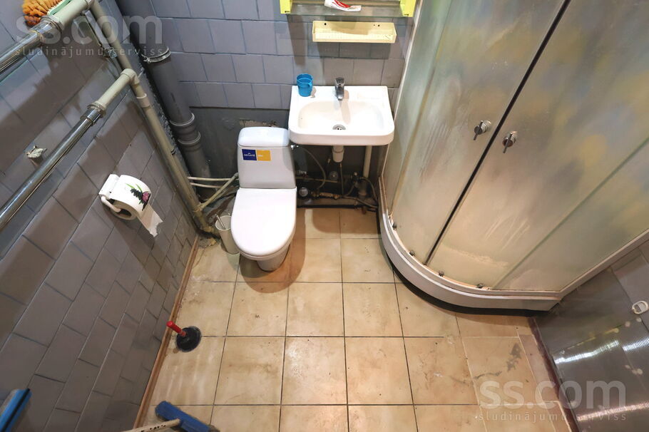 Sakņu iela 16, Liepāja un raj., Liepāja — dzivoklis