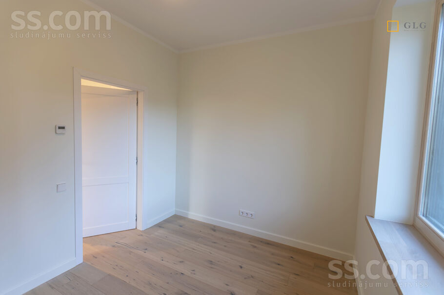 Parka Aleja, Dzilnuciems, Rīgas rajons, Babītes pag. — maja