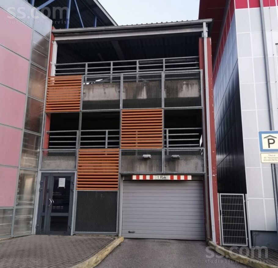 Priedaines 74, Rīga, Zolitūde — telpa