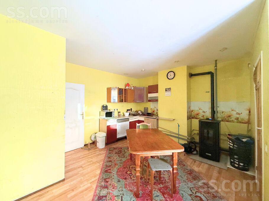 Vaļņu 12, Cēsis un raj., Cēsis — dzivoklis