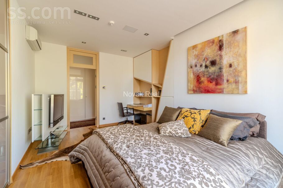 Dzintaru prospekts 39, Jūrmala — dzivoklis