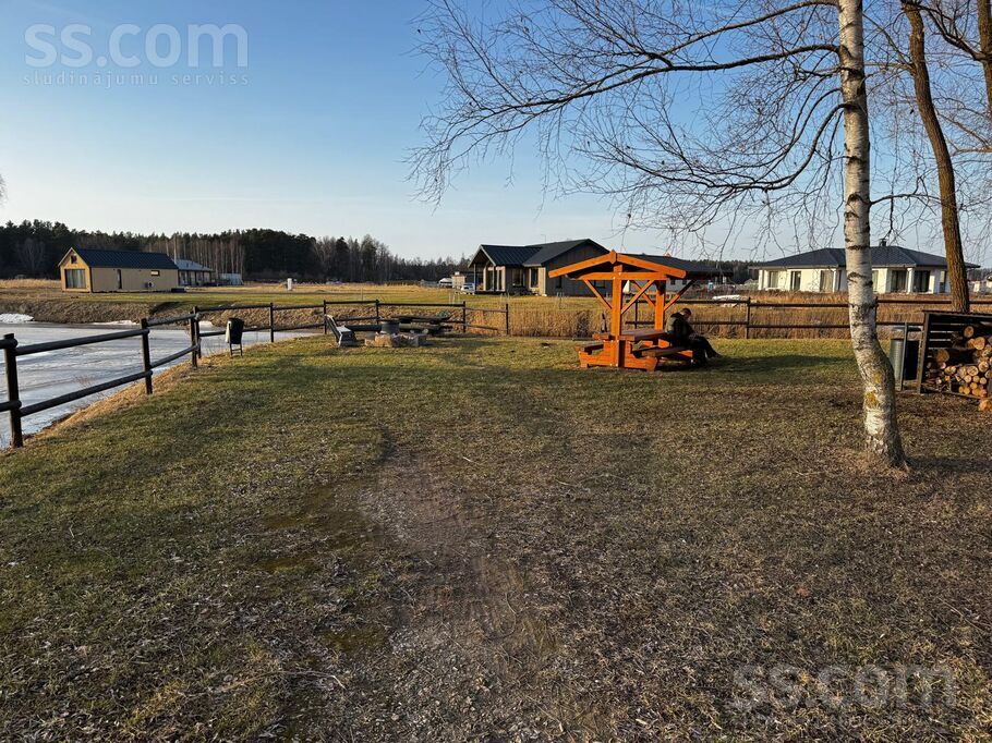 Bērziņu iela 5, Kalngale, Rīgas rajons, Carnikavas nov. — zeme