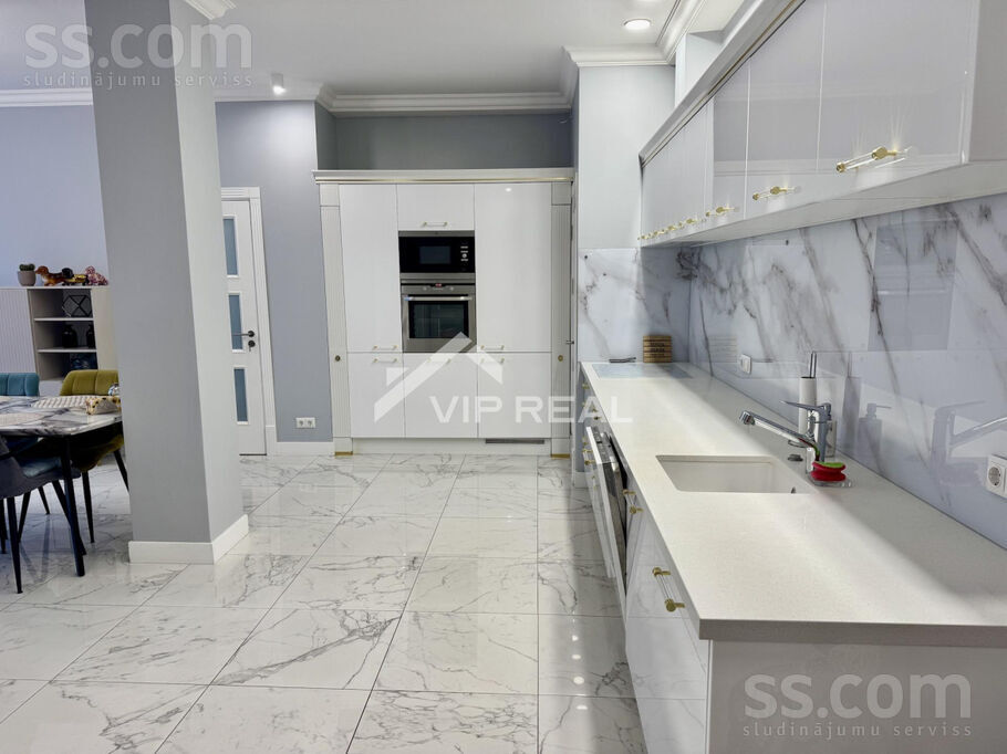 Dzintaru prospekts 13, Jūrmala — dzivoklis