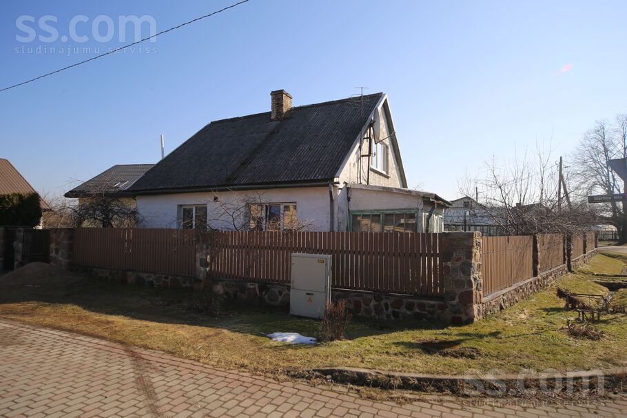 Kameņu 1, Ventspils un raj., Ventspils — maja