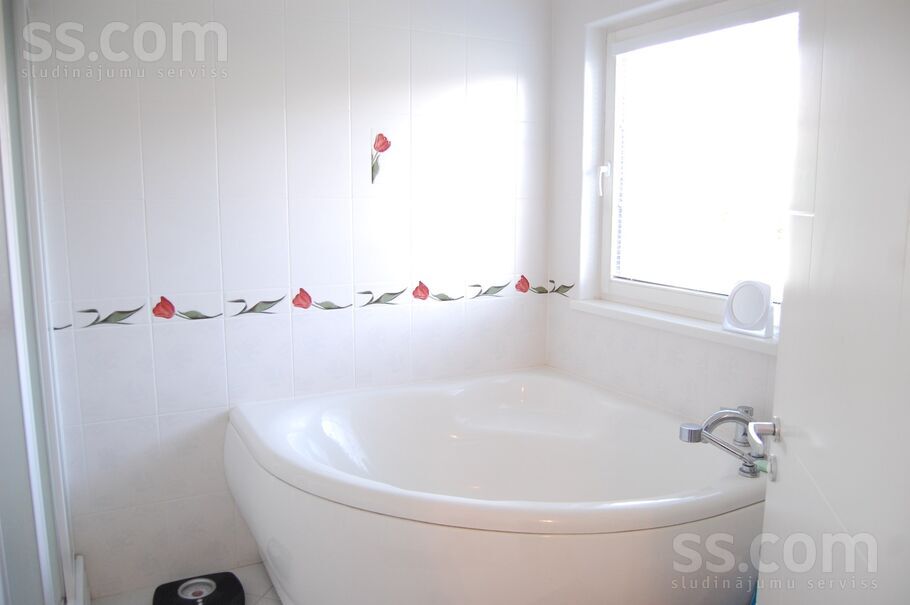 Liepezera, Liepezers, Rīgas rajons, Babītes pag. — maja