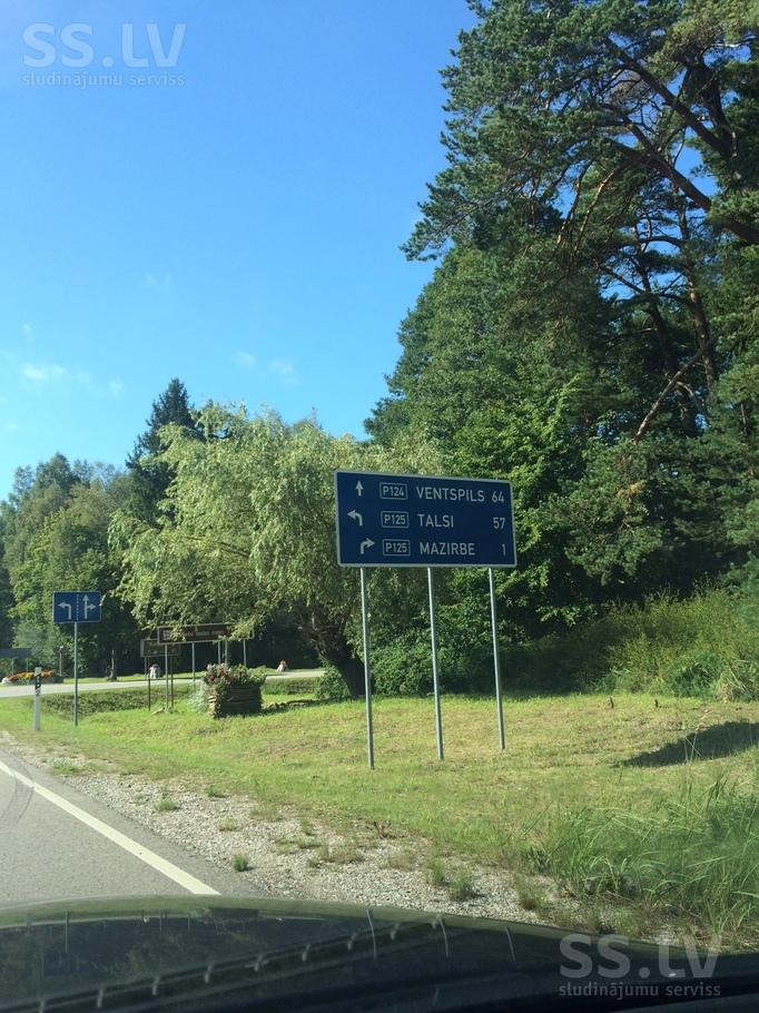 Sturisi, Mazirbe, Talsi un raj., Dundagas pag. — zeme