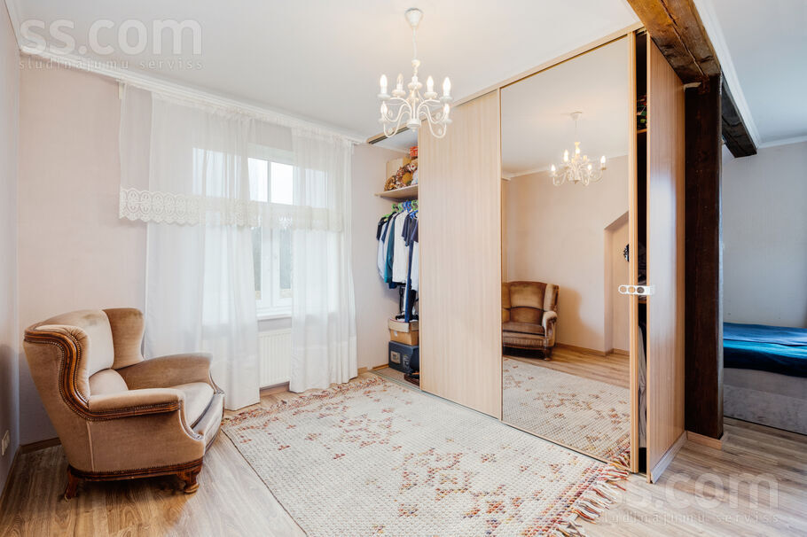 Ezeriņi mājas, Rīgas rajons, Sigulda — maja