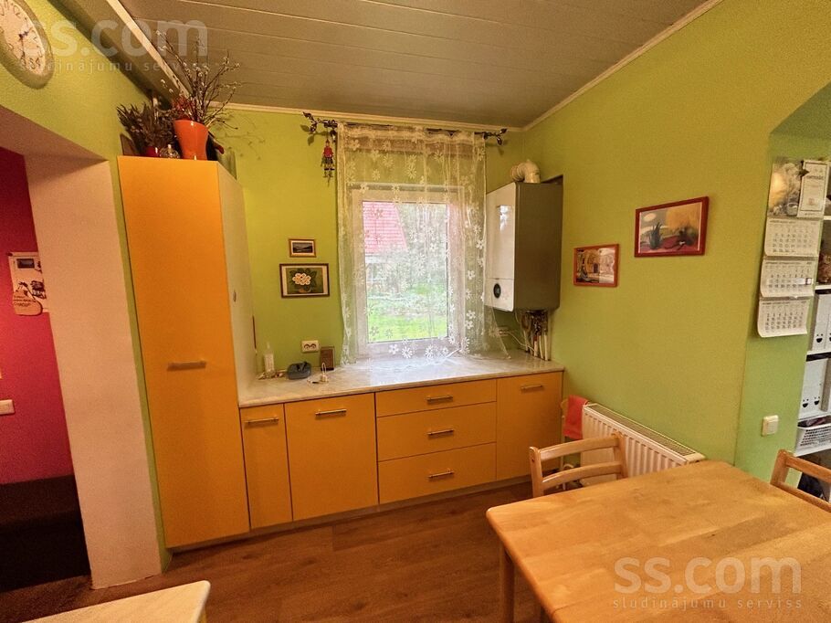 Viršu 20, Piņķi, Rīgas rajons, Babītes pag. — maja