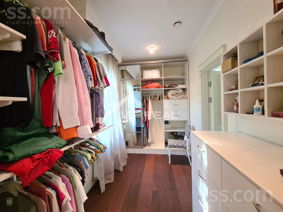 Madonas, Jūrmala — maja