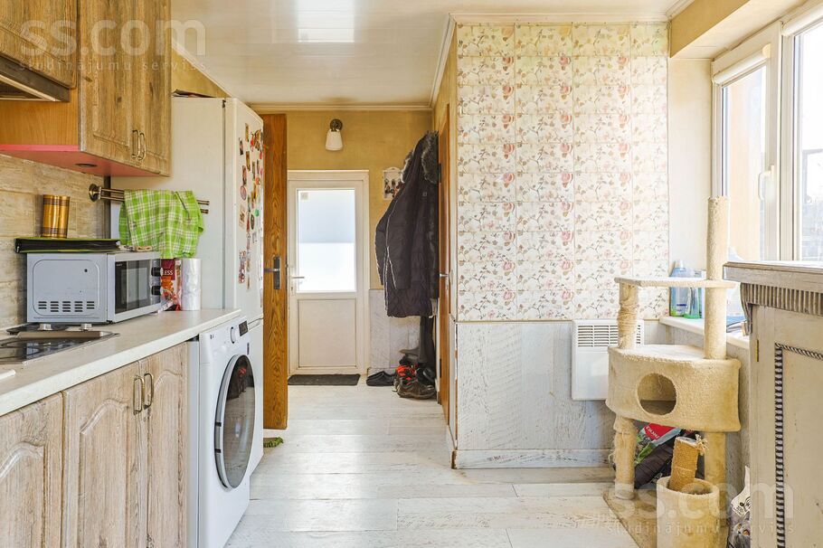 Liepupes iela 16, Rīgas rajons, Saulkrasti — maja