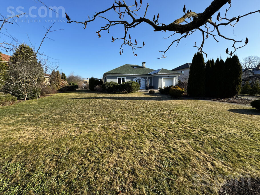 Upleju 12, Mārupe, Rīgas rajons, Mārupes pag. — maja