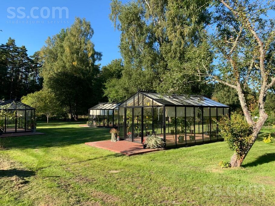 Plūmes/oāzes, Mazirbe, Talsi un raj., Kolkas pag. — maja