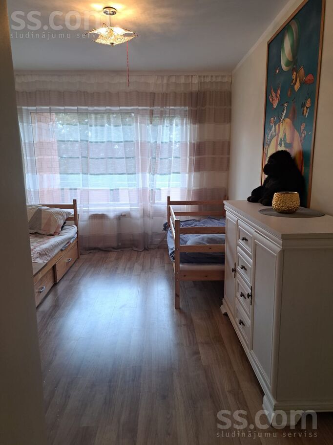 Skolas 2, Zirņi, Saldus un raj., Zirņu pag. — dzivoklis