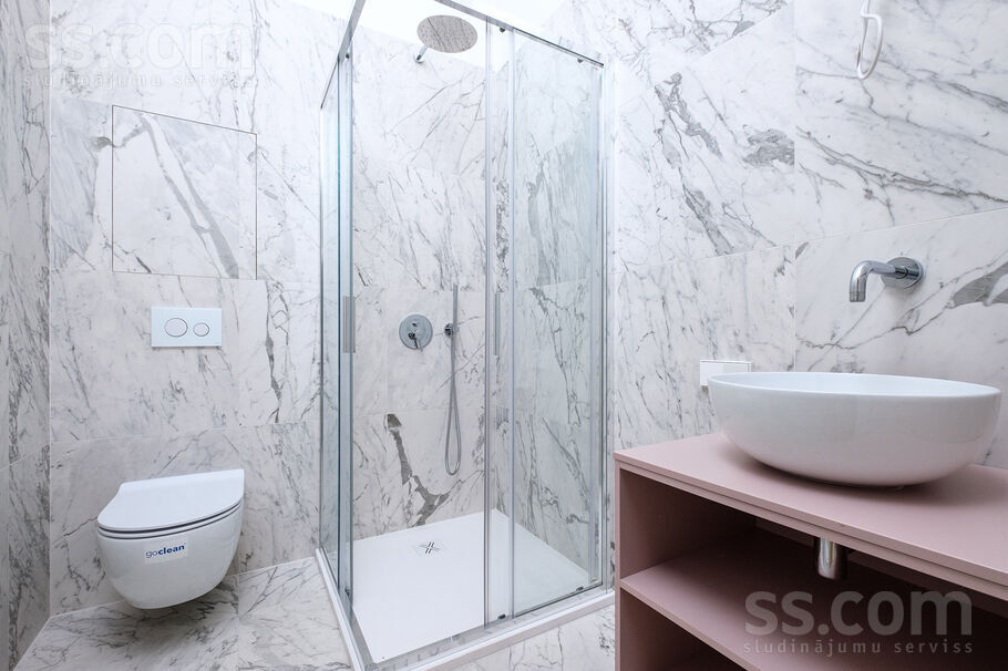 Raiņa bulv. 27, Rīga — dzivoklis