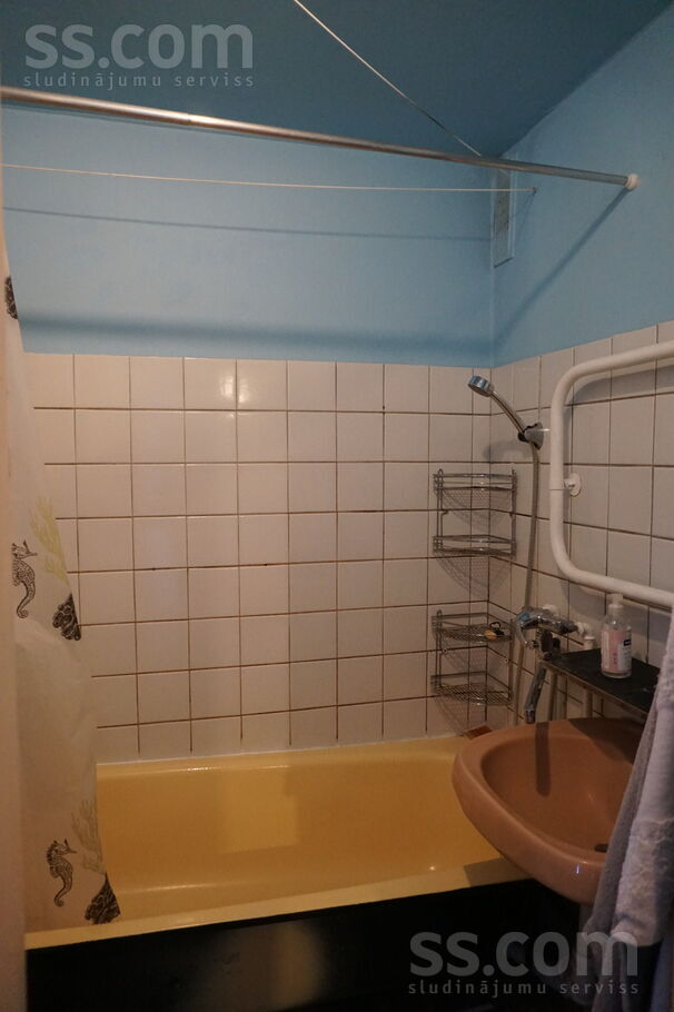 Dārza iela 2, Augšlīgatne, Cēsis un raj., Līgatnes pag. — dzivoklis