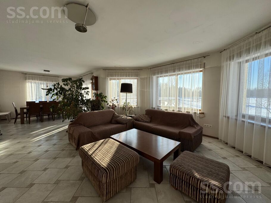 Atvari, Ģikši, Cēsis un raj., Amatas pag. — maja