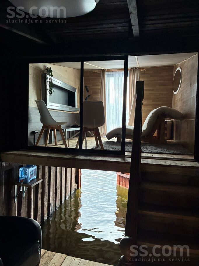 Iekšezers 21, Alūksne un raj., Alūksne — maja