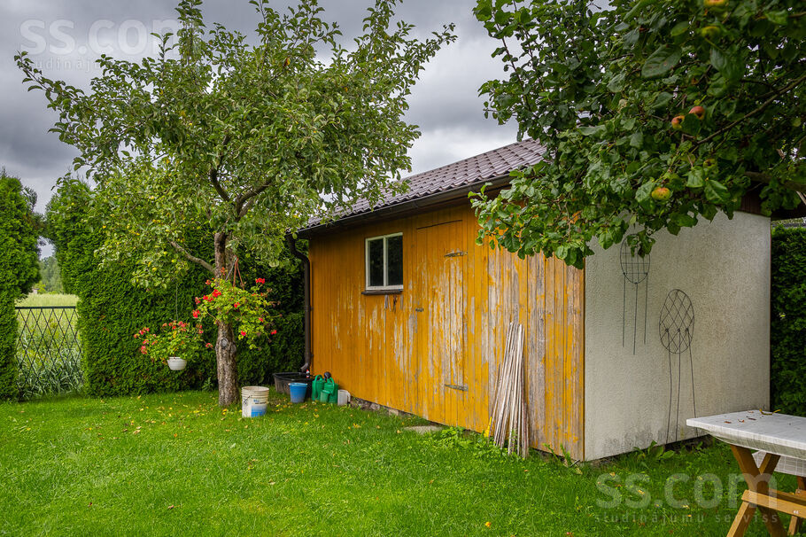 Ābeļu iela 6, Tušķi, Jelgava un raj., Līvbērzes pag. — maja