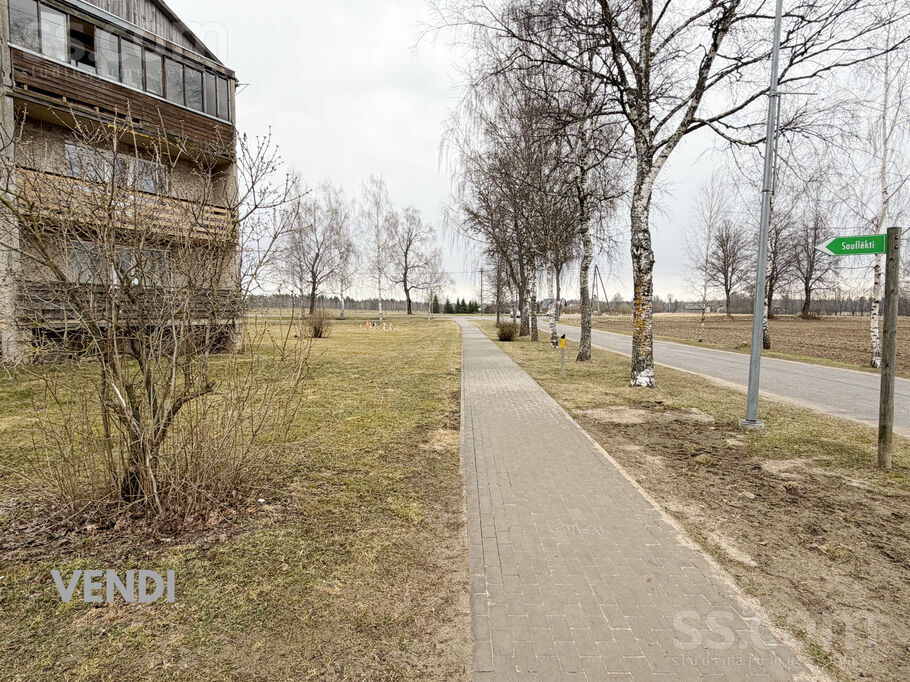 Saullēkti 23, Valmiera un raj., Bērzaines pag. — dzivoklis