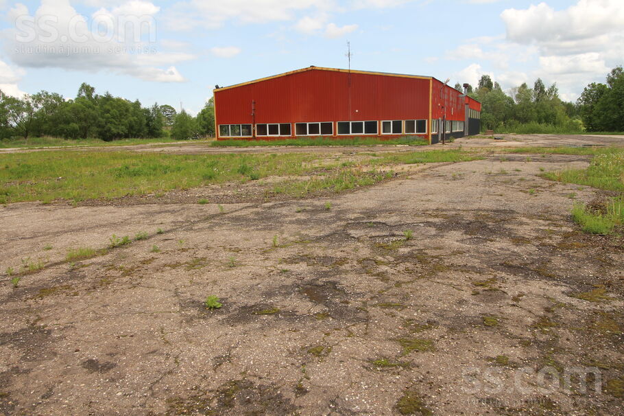 Miks Dilers, Krāslava un raj., Krāslava — telpa