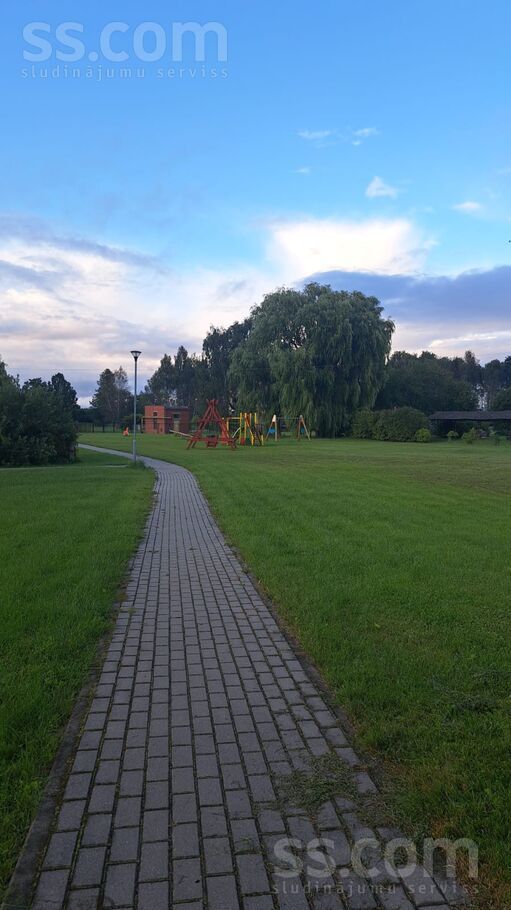 Skolas 2, Zirņi, Saldus un raj., Zirņu pag. — dzivoklis