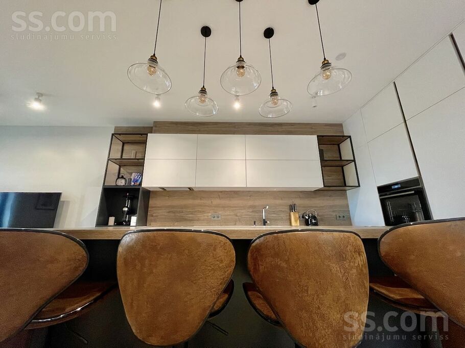 Birznieka-Upīša 13, Rīga — dzivoklis