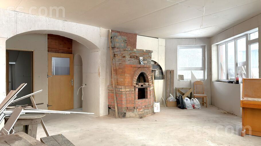 Lidlauka 8, Limbaži un raj., Aloja — maja