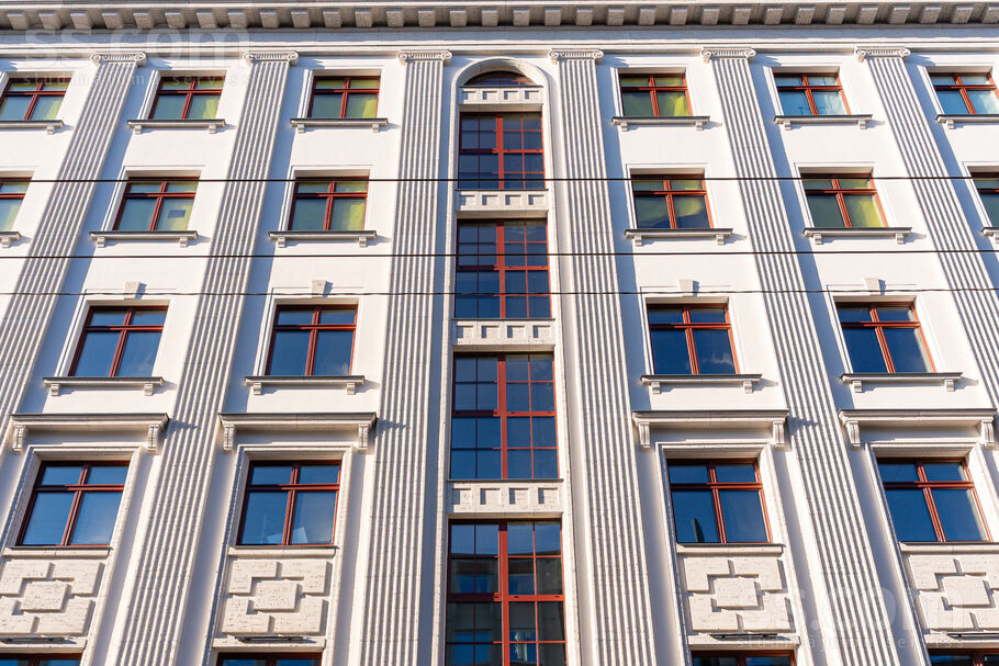 Pulkv. Brieža 15, Rīga — dzivoklis