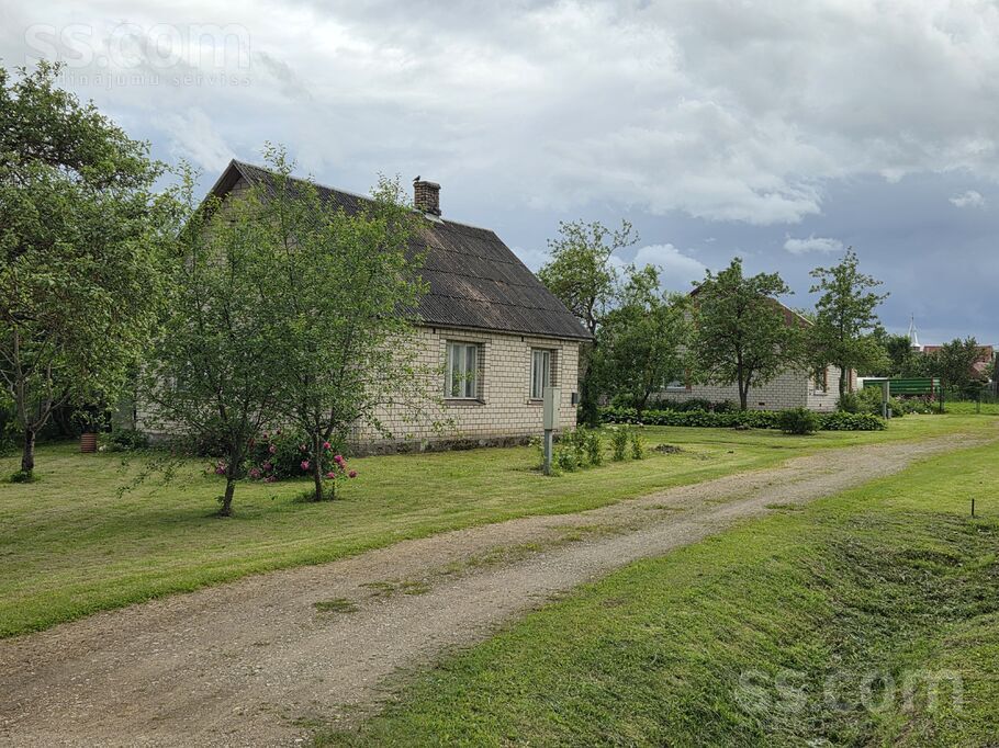 Sporta 31-33, Balvi un raj., Balvi — maja