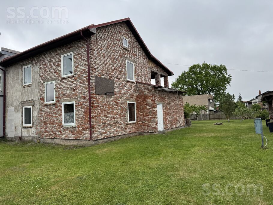 Baznīcas iela 30, Liepāja un raj., Liepāja — maja