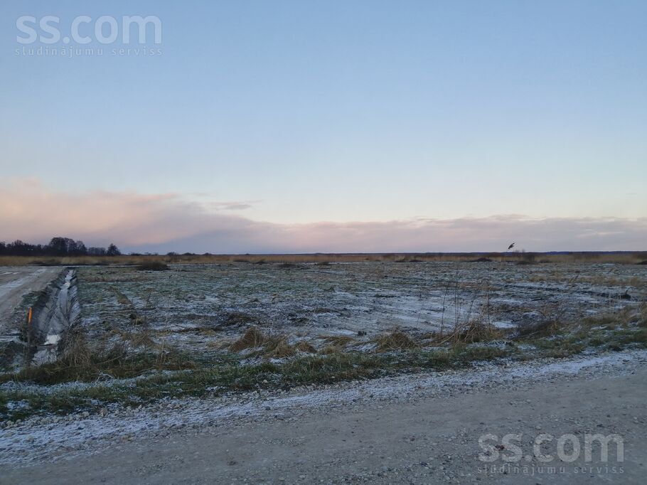 Grīnvalti, Liepāja un raj., Liepāja — zeme