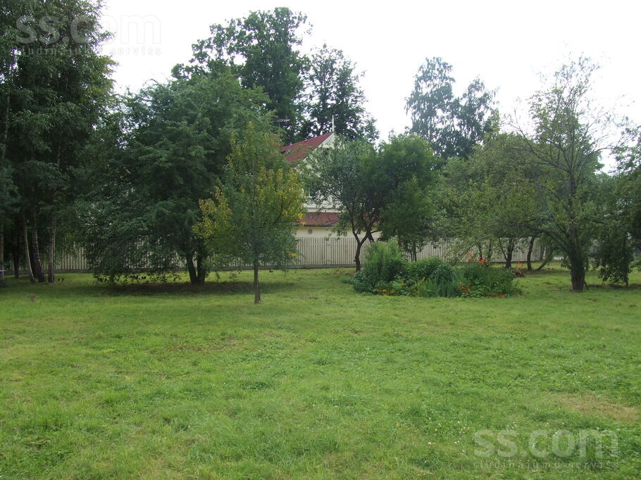 Pededzes 3, Jūrmala — zeme