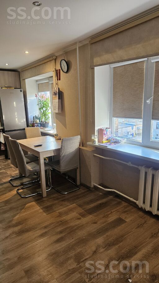 9 99, Jelgava un raj., Jelgava — dzivoklis