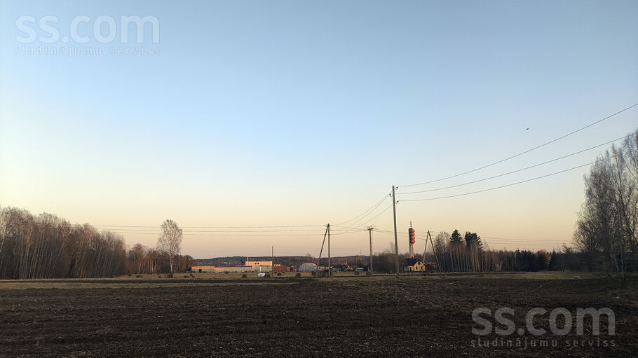 Saimnieki, Valka un raj., Smiltene — zeme