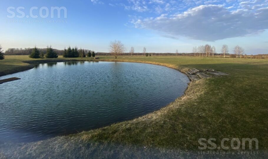 Bērze (Rozenbites), Bērze, Dobele un raj., Bērzes pag. — maja