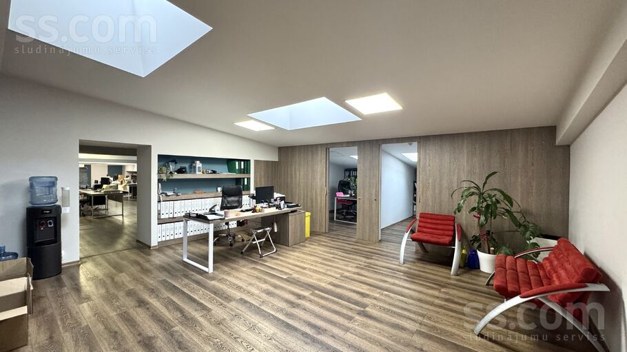 Brīvības gatve 445e, Rīga, Berģi — telpa