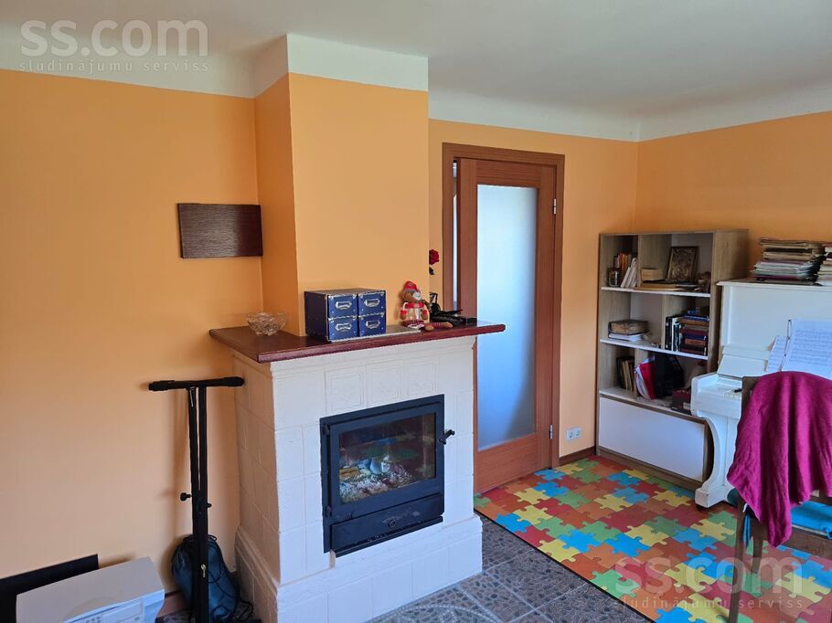 Ābeļu 3, Liepāja un raj., Liepāja — maja