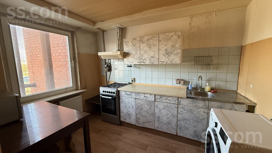 Skolas iela 10, Sesava, Jelgava un raj., Sesavas pag. — dzivoklis