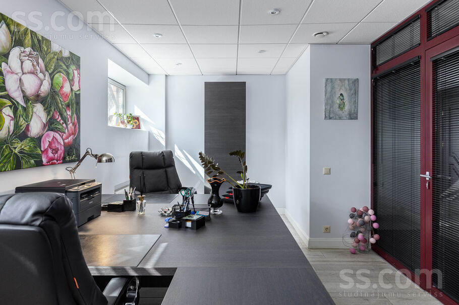 Sadovņikova 21, Rīga — birojs