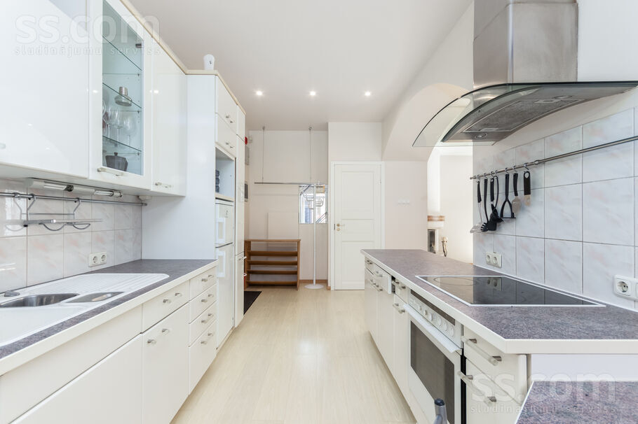 Vaļņu 21, Rīga — dzivoklis